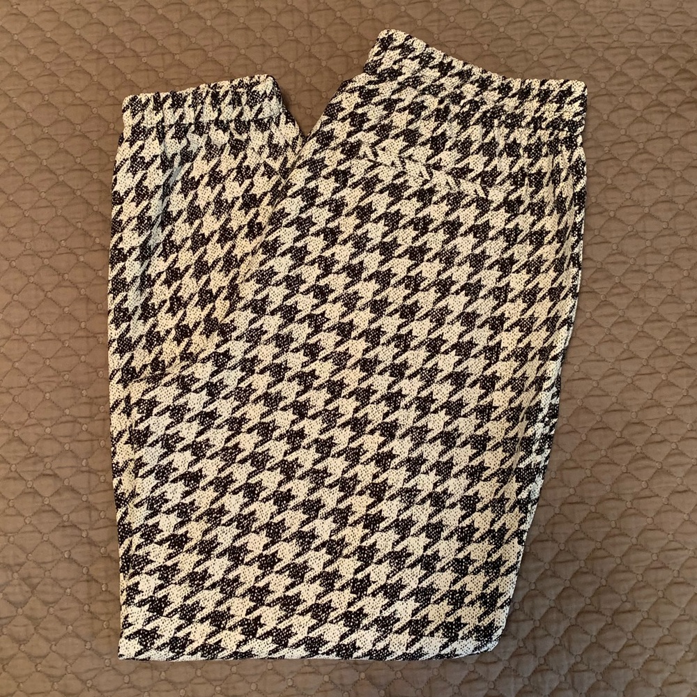 EUC Express houndstooth mid rise ankle joggers